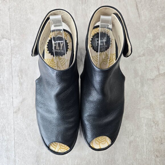 Fly London Yone Wedge Sandal 8-8.5 Black Leather Peep Toe Casyak Platform Wedges - Picture 2 of 14